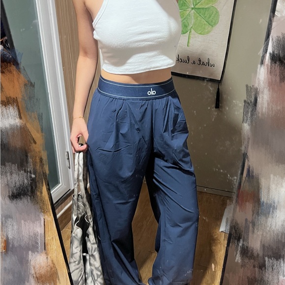 ALO Yoga Navy Wide-Leg High-Rise Lounge Pants - Picture 3 of 3